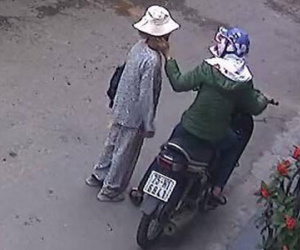 Vụ nghi thôi miên giữa đường: Nạn nhân run rẩy nhớ lại giây phút bị lột sạch tiền