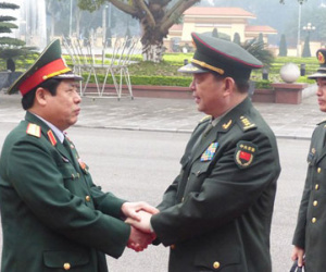 Quân đội Việt-Trung nhất trí kiềm chế, không để xung đột