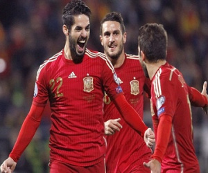 Romania vs Tây Ban Nha, 01h45 ngày 28/03: Con tính của Del Bosque