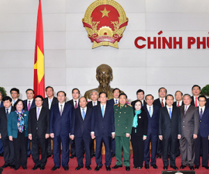 Thủ tướng: Chuẩn bị nguồn tiếp tục chương trình tương tự gói 30.000 tỷ