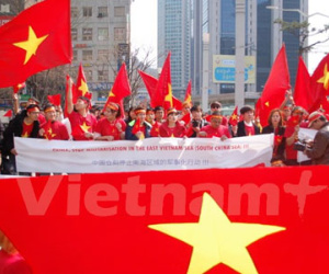 Người Việt tại Hàn Quốc phản đối TQ ngang ngược ở Biển Đông