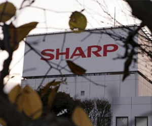 Thương vụ Foxconn mua lại Sharp tiếp tục thực hiện