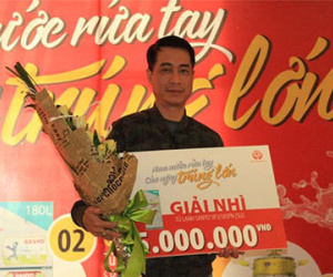 AquaVera tưng bừng lễ trao giải "mua nước rửa tay, cào ngay trúng lớn"