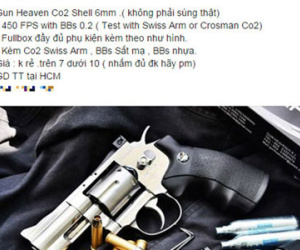 "Hàng nóng" bán công khai