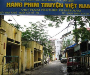 Hãng Phim truyện Việt Nam: Thua lỗ lại bán cho anh lỗ?
