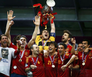 Pháp là ứng cử viên hàng đầu cho chức vô địch EURO 2016