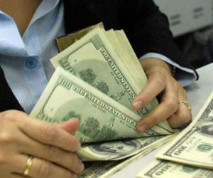 Chấm dứt cho vay ngoại tệ: Hết cửa om đô kiếm lợi?