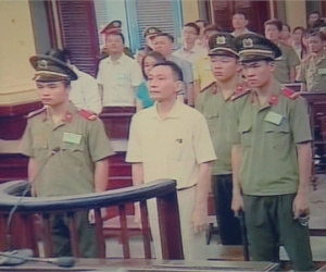 Cựu nhân viên truyền hình lĩnh án vì cáo buộc đăng tin xuyên tạc