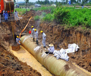 Hà Nội "né" các câu hỏi về dự án đường ống nước Sông Đà