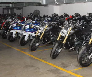Ngắm loạt xe mô tô BMW “khủng” vừa khui thùng tại Sài Gòn