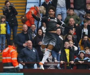 Pato “khai hỏa” ngày ra mắt, Chelsea thắng dễ Aston Villa