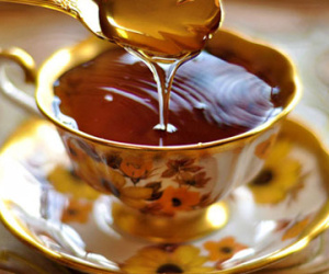 Mỗi sáng, hãy uống mật ong để thanh lọc dạ dày