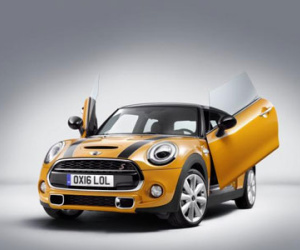 Độc đáo Mini cửa cắt kéo phong cách Lamborghini