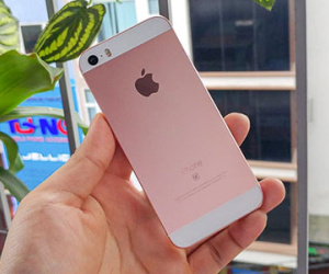 Hô biến iPhone 5s thành iPhone SE màu hồng giá 450.000VNĐ