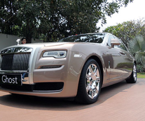 Mua siêu sang Rolls-Royce kiểu Việt Nam