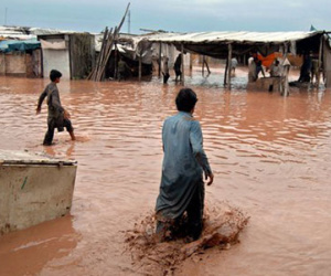 Pakistan và Kashmir mưa như trút nước, 53 người chết