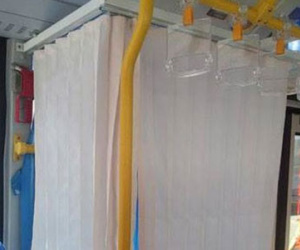 Xe buýt được trang bị cả… ri-đô, hành khách đi từ khó hiểu đến tán thành