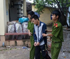 Lập mưu sát hại bạn học để "xù" nợ