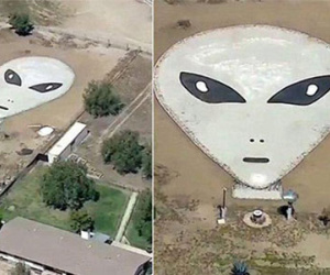 Cụ ông 77 tuổi "đặt bẫy" để săn UFO ngay tại nhà!