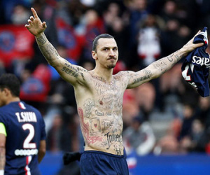 Man Utd đừng mơ đến Ibrahimovic nếu Van Gaal còn tại vị