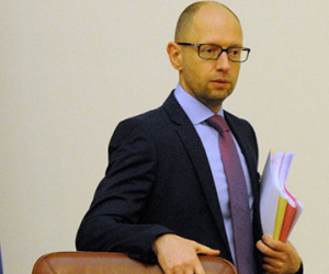 Ukraine: Thủ tướng Arseniy Yatsenyuk từ chức