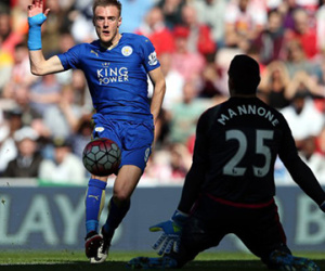Vardy đưa Leicester đến sát ngôi vô địch