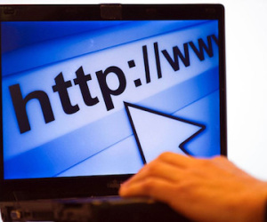 Bất ngờ nhận được email từ... người cha đã chết