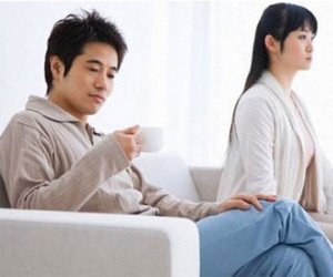 Chết lặng khi chồng cho xem ảnh cưới