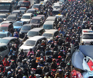 Sự thật tàn nhẫn phía sau những đứa trẻ được thuê ngồi xe ô tô tại thủ đô Indonesia