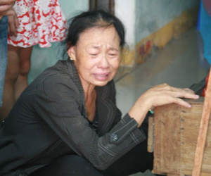 Bất lực nhìn em chết ngạt dưới hầm vàng