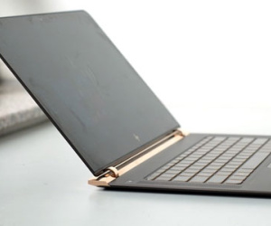 Laptop mỏng nhất thế giới xuất hiện tại Việt Nam
