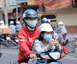 Nắng Sài Gòn lên 36 độ, trẻ con ho và tiêu chảy