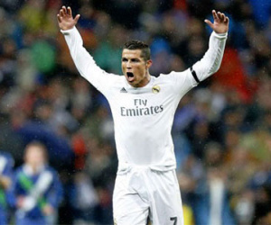 Ronaldo "nổi điên", tiên liệu xấu cho Messi và Barca