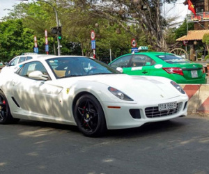 Siêu xe Ferrari 599 màu trắng duy nhất Việt Nam