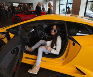 "Bố tôi giàu, Lamborghini tôi ngon"