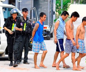 Học viên trốn trại đập phá, dọa giết người đi đường