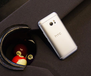 Xiaomi Mi5 bị HTC 10 đoạt ngôi vương “smartphone mạnh nhất“ chỉ sau 1 đêm