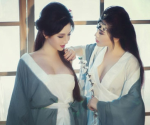 "Hai nàng Kiều" bị chỉ trích quá sexy, người trong cuộc nói gì?