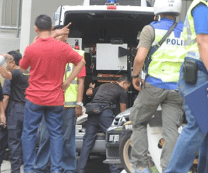 Khu chung cư Malaysia di tản vì phát hiện bom tự chế
