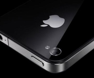 iPhone mới sẽ bỏ nhôm, dùng toàn kính ở mặt sau