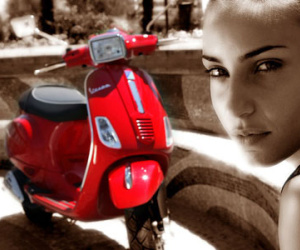 Tại sao công nghệ như nhau, xe Vespa của Piagio đắt gấp đôi xe Lead của Honda?