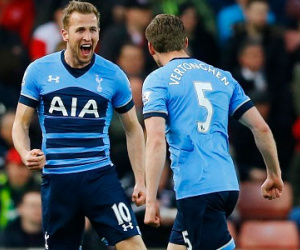 Tottenham thắng đậm, rút ngắn khoảng cách với Leicester