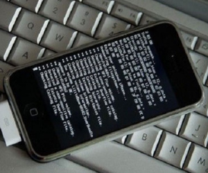 Apple từng giao 4411 tài khoản người dùng cho chính phủ Mỹ