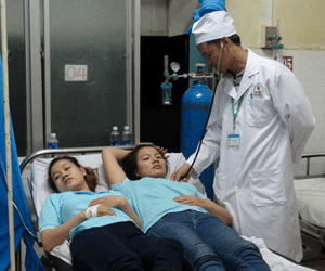 Hơn 300 công nhân nhập viện cấp cứu sau buổi ăn trưa