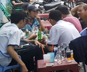Lạc vào thế giới cần sa “áo trắng”