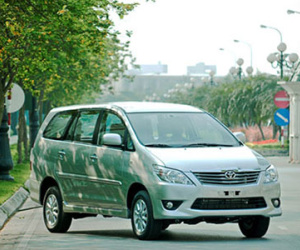 Toyota VN triệu hồi 764 xe Innova để thay hai cửa sau