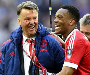 Martial bị kiểm tra doping sau bàn thắng vàng