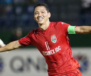 Bình Dương hoà Đà Nẵng 1-1 trong cơn mưa thẻ phạt