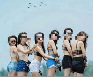 "Nhức mắt" với loạt ảnh kỷ yếu "mát mẻ" của nhóm thiếu nữ