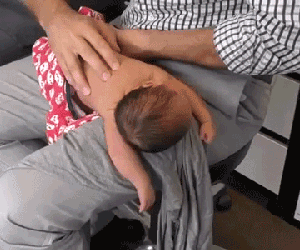 Vị bác sĩ đã chữa bệnh đau bụng cho bé 4 ngày tuổi bằng thủ thuật khiến bố mẹ "thót tim"